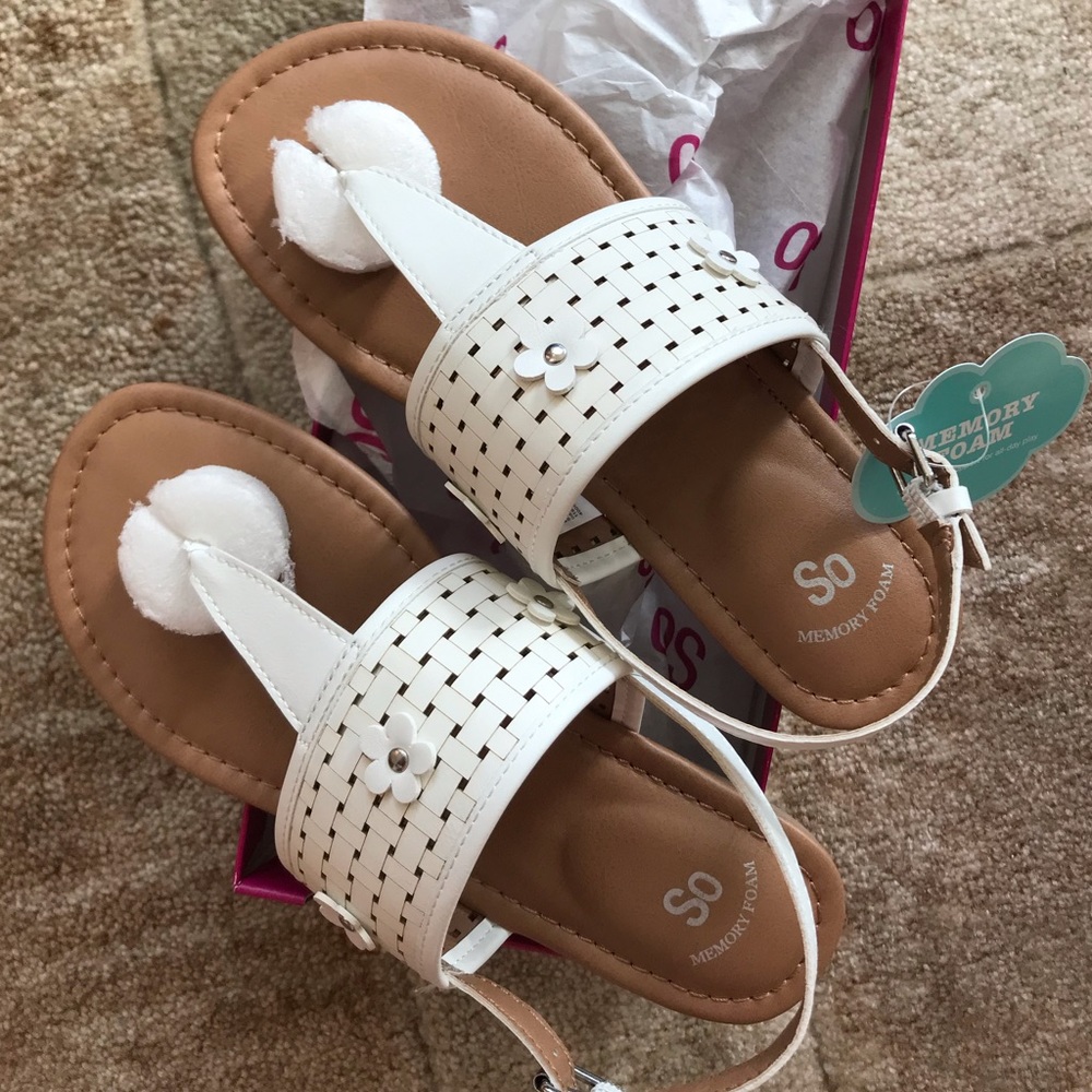 🍄HP🍄 SO SIZE 5 SUNNY WHITE MEMORY FOAM SANDALS